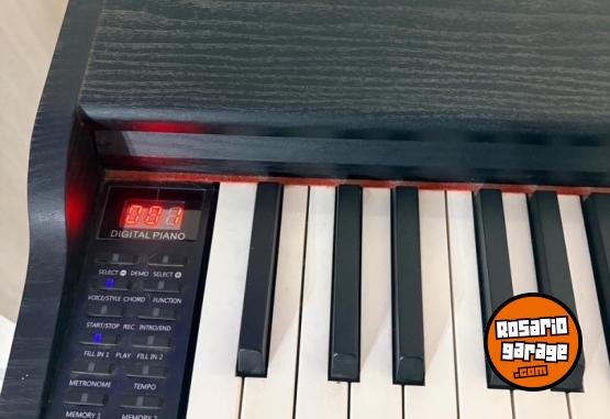 Instrumentos Musicales - Piano Digital 88 Teclas Sensitivas Blanth Bl180 con soporte - En Venta