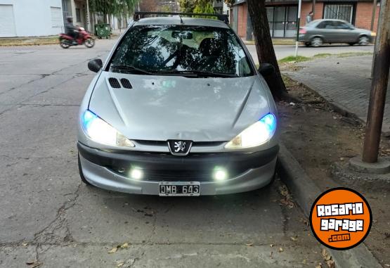 Autos - Peugeot 2000 2000 Nafta 324450Km - En Venta
