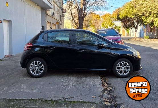 Autos - Peugeot 208 2015 Nafta - En Venta
