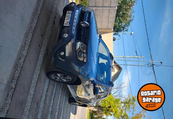 Camionetas - Renault Oroch outsider pus 2.0 2017 GNC 180000Km - En Venta