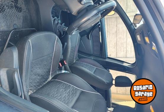 Camionetas - Renault Oroch outsider pus 2.0 2017 GNC 180000Km - En Venta