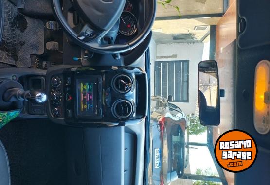 Camionetas - Renault Oroch outsider pus 2.0 2017 GNC 180000Km - En Venta