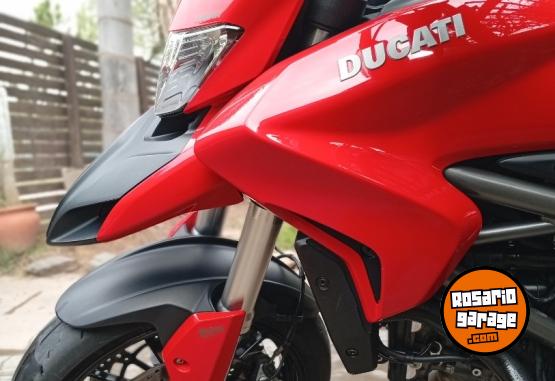 Motos - Ducati Hyperstrada 821 2015 Nafta 24000Km - En Venta