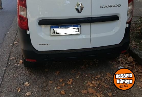 Utilitarios - Renault Kangoo furgón 2020 Nafta 85000Km - En Venta
