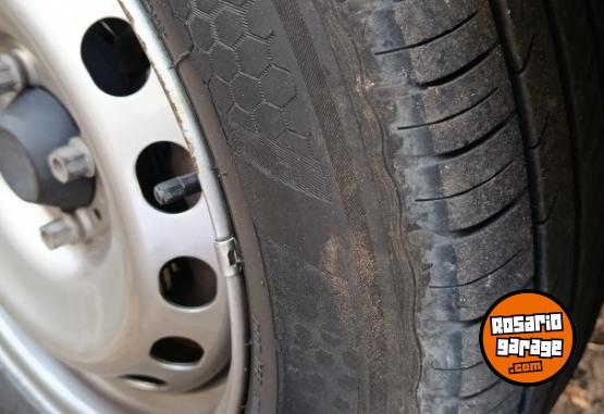 Utilitarios - Renault Kangoo furgón 2020 Nafta 85000Km - En Venta