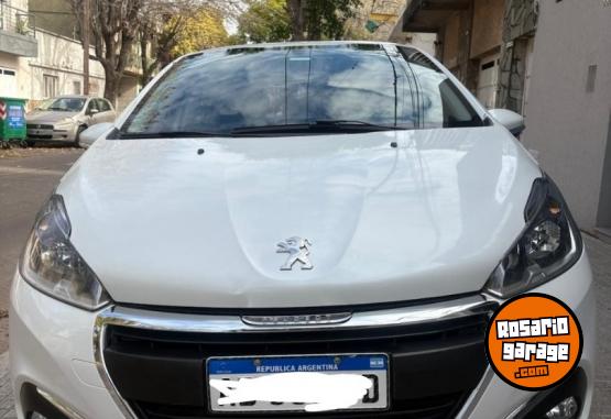 Autos - Peugeot 208 2019 Nafta 77000Km - En Venta