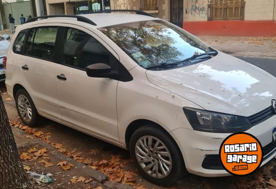Autos - Volkswagen Suran Trendline 1.6 2014 Nafta 180000Km - En Venta