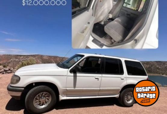 Camionetas - Ford Explorer 99 XLT 1999 GNC 111111Km - En Venta