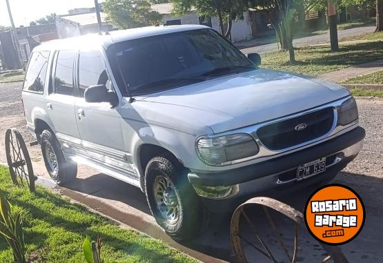 Camionetas - Ford Explorer 99 XLT 1999 GNC 111111Km - En Venta