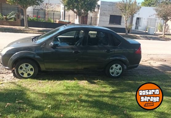 Autos - Ford Fiesta Max Amb 2008 Nafta 228000Km - En Venta