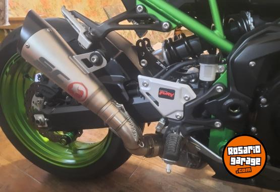 Motos - Kawasaki Z900 2024 Nafta 2000Km - En Venta