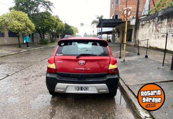 Autos - Toyota Etios Cross 1.5 Xls 2014 Nafta 135000Km - En Venta