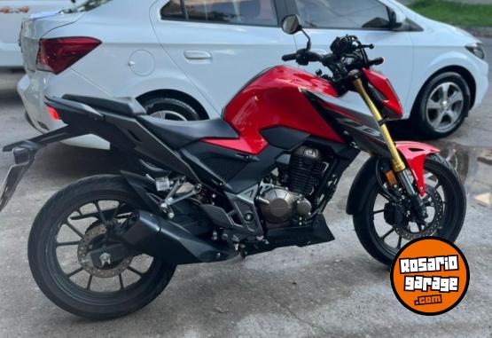 Motos - Honda CB300 2024 Nafta 4200Km - En Venta