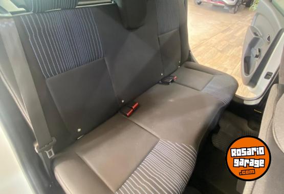 Autos - Renault Sandero Life 1.6N 2024 Nafta 10800Km - En Venta