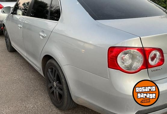 Autos - Volkswagen VENTO 2.5 LUXURY WOOD 2008 Nafta 158000Km - En Venta