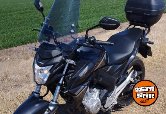 Motos - Honda CB 250 2023 Nafta 30000Km - En Venta