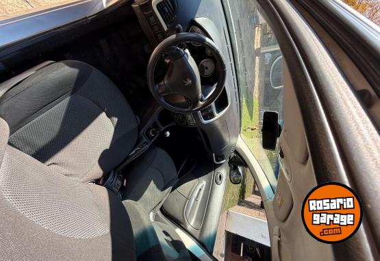 Autos - Peugeot 207 2016 Nafta 152000Km - En Venta