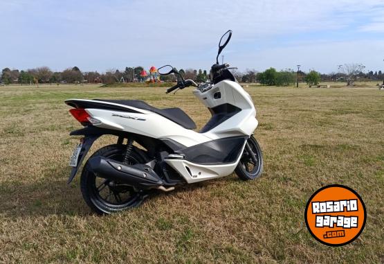 Motos - Honda PCX 150 2017 Nafta 32000Km - En Venta