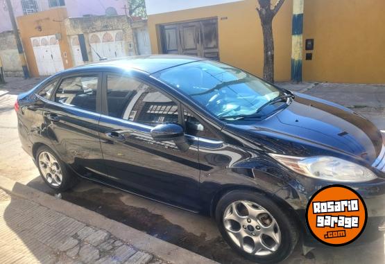 Autos - Ford Fiesta kinetic 2011 Nafta 175000Km - En Venta