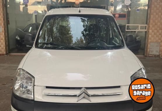 Autos - Citroen Berlingo hdi 2021 Diesel 140000Km - En Venta