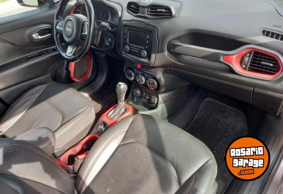 Camionetas - Jeep RENEGADE TRAILHAWK 2.0 TD 2018 Diesel 120000Km - En Venta