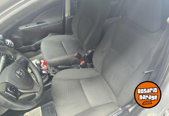 Autos - Toyota Etios 2015 Nafta 137000Km - En Venta