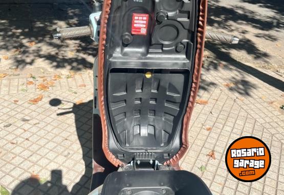 Motos - Kymco like 125 2025 Nafta 4700Km - En Venta