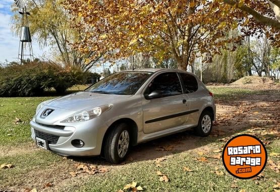 Autos - Peugeot 207 compact 2013 Nafta 104000Km - En Venta