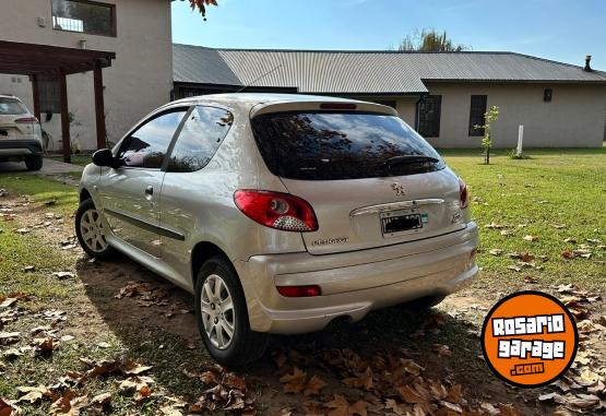 Autos - Peugeot 207 compact 2013 Nafta 104000Km - En Venta