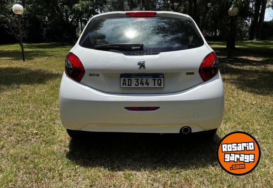 Autos - Peugeot 208 2019 Nafta 80000Km - En Venta