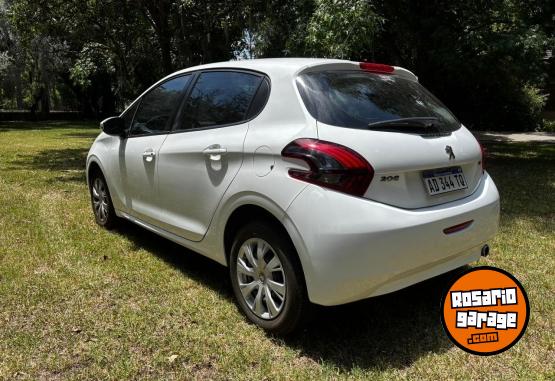 Autos - Peugeot 208 2019 Nafta 80000Km - En Venta