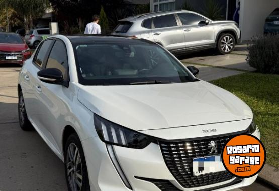 Autos - Peugeot 208 feline 2022 Nafta 33600Km - En Venta