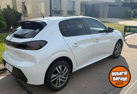 Autos - Peugeot 208 feline 2022 Nafta 33600Km - En Venta