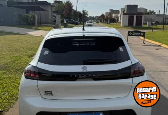 Autos - Peugeot 208 feline 2022 Nafta 33600Km - En Venta