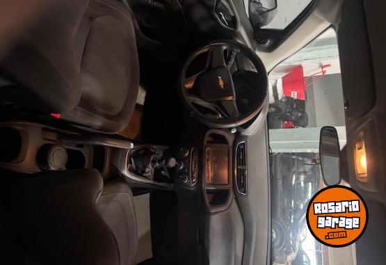 Autos - Chevrolet Onix 2015 Nafta 100000Km - En Venta