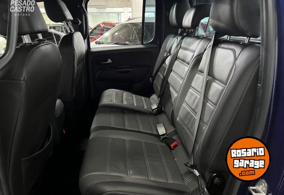 Camionetas - Volkswagen Amarok Highline v6 2023 Diesel 32200Km - En Venta