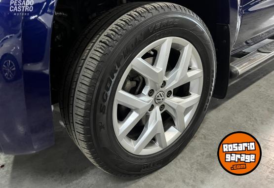 Camionetas - Volkswagen Amarok Highline v6 2023 Diesel 32200Km - En Venta
