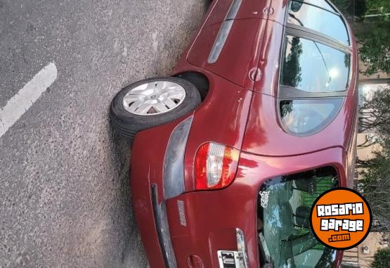 Autos - Renault Megane scenic 2006 Diesel 185000Km - En Venta