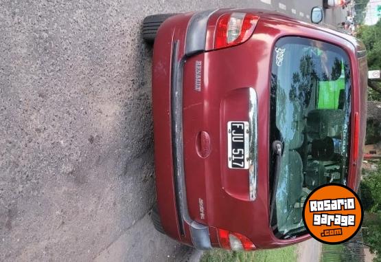 Autos - Renault Megane scenic 2006 Diesel 185000Km - En Venta