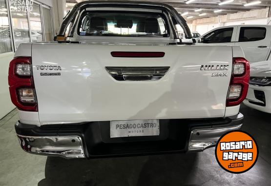 Camionetas - Toyota Hilux SRX 2024 Diesel 49540Km - En Venta