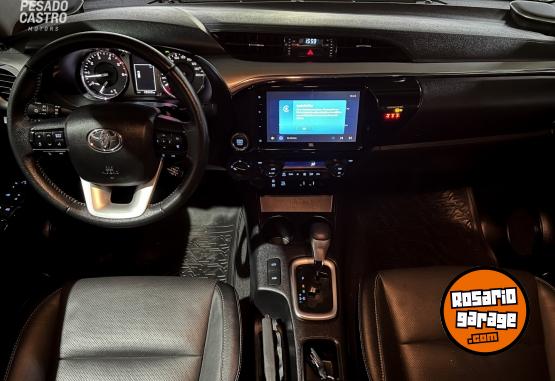 Camionetas - Toyota Hilux SRX 2024 Diesel 49540Km - En Venta