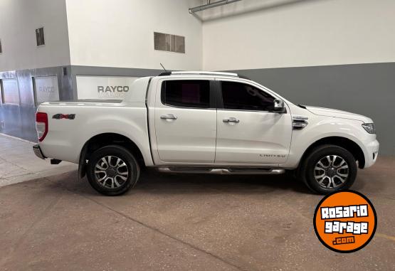 Utilitarios - Ford RANGER LIMITED 3.2 AT 2020 Diesel 180000Km - En Venta