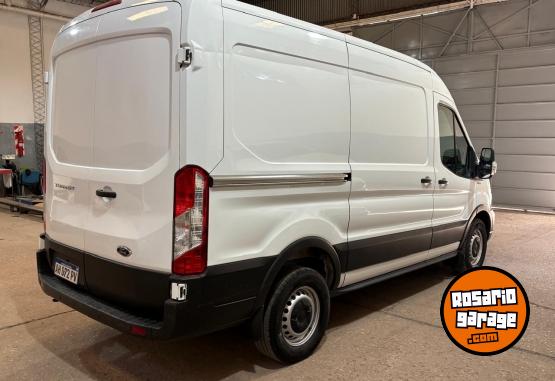 Utilitarios - Ford TRANSIT L1H1 2025 Diesel 70000Km - En Venta