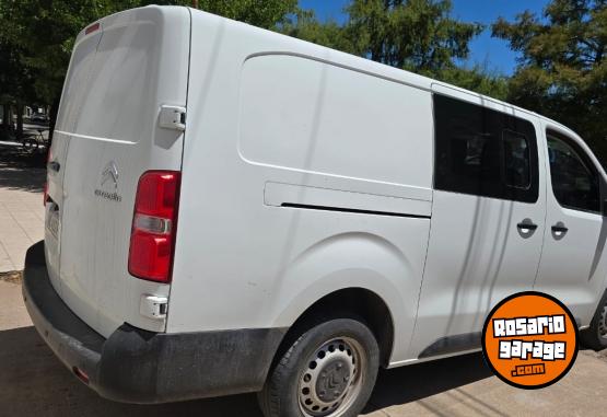 Utilitarios - Citroen Jumpy mixto 2020 Diesel 73500Km - En Venta