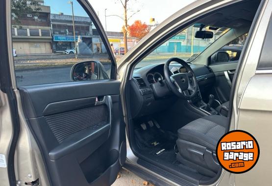 Camionetas - Chevrolet CAPTIVA 2.2 LS 2009 Diesel 180000Km - En Venta