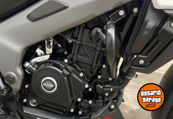 Motos - Bajaj Rouser 2025 Nafta 5000Km - En Venta