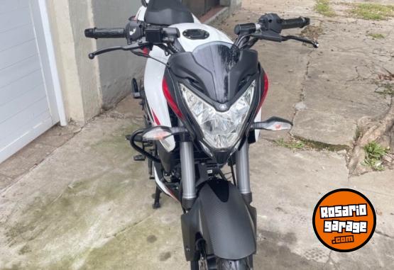Motos - Bajaj Rouser 2025 Nafta 5000Km - En Venta