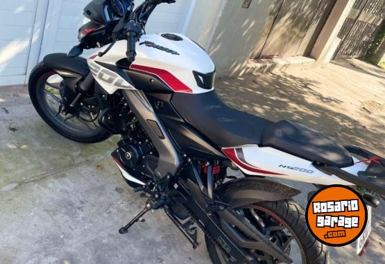 Motos - Bajaj Rouser 2025 Nafta 5000Km - En Venta