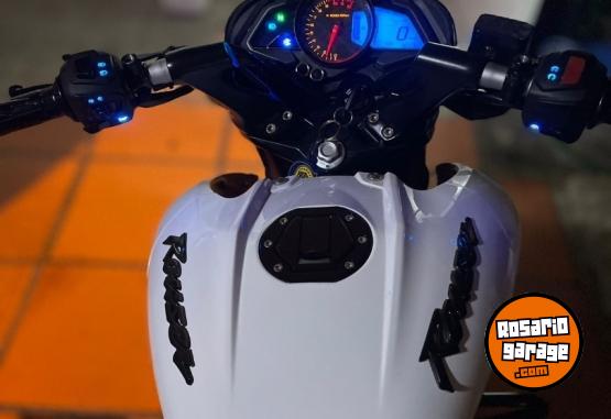Motos - Bajaj Rouser 2025 Nafta 5000Km - En Venta
