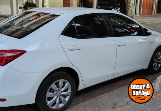 Autos - Toyota Corolla 1.8 XLI 2015 Nafta 154000Km - En Venta